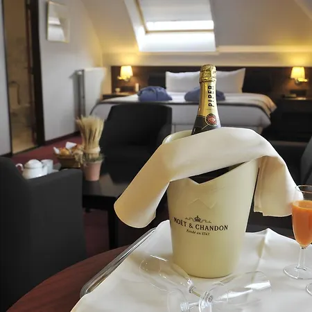 Hotel Golden Tulip De' Medici Bruggy