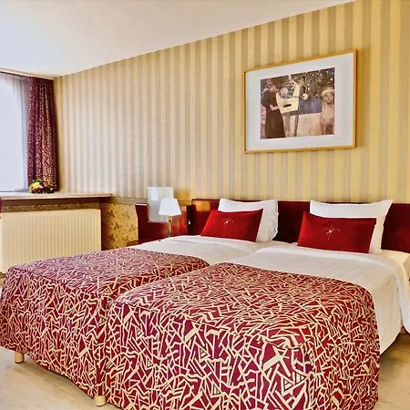 Hotell Golden Tulip De' Medici 4*